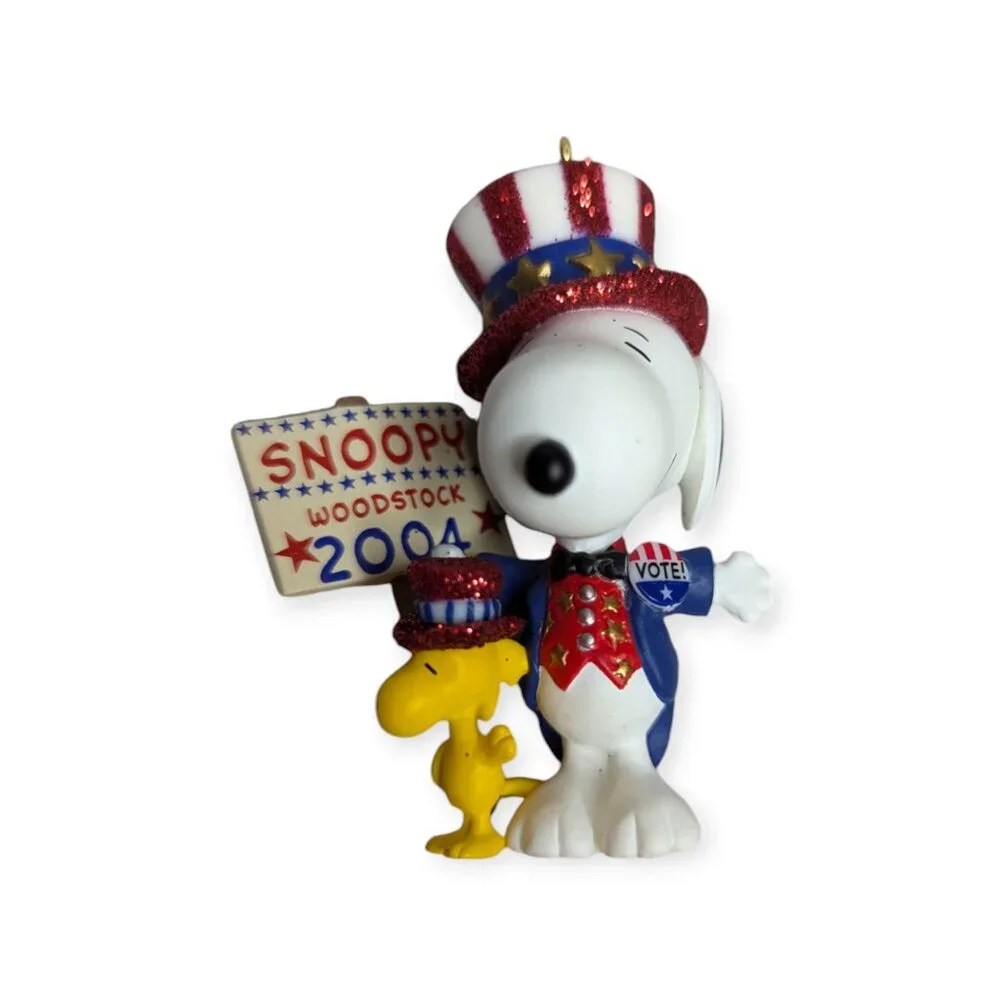 2004 Hallmark Keepsake Ornament Collector's Series Snoopy The Winning Ticket